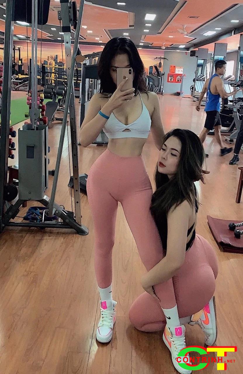 Ảnh gái tập gym mặc quần bó sát cực kỳ sexy